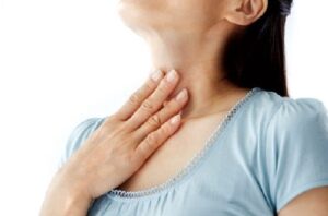 Phân biệt ung thư vòm họng với viêm amidan và các bệnh mũi họng khác