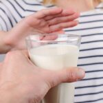 Bệnh Crohn so với chứng không dung nạp lactose: Cách nhận biết sự khác biệt