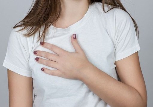 Ngực căng đau chưa đến kỳ kinh nguyệt có phải tác dụng phụ của thuốc chống lao không?